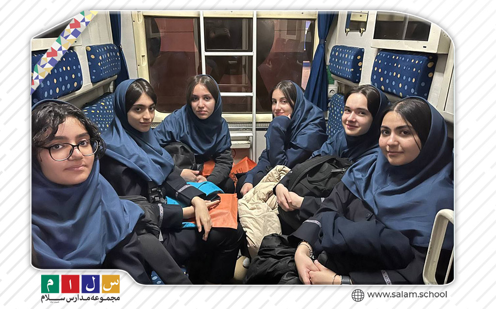 کاروان پایه دهم دبیرستان دخترانه سلام رسالت راهی برنجستانک شد