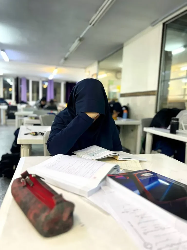 گزارش تصویری از اردوی مطالعاتی عصر آبان ماه و آمادگی برای ششمین نشانه – دبیرستان دوره دوم دخترانه سلام ونک