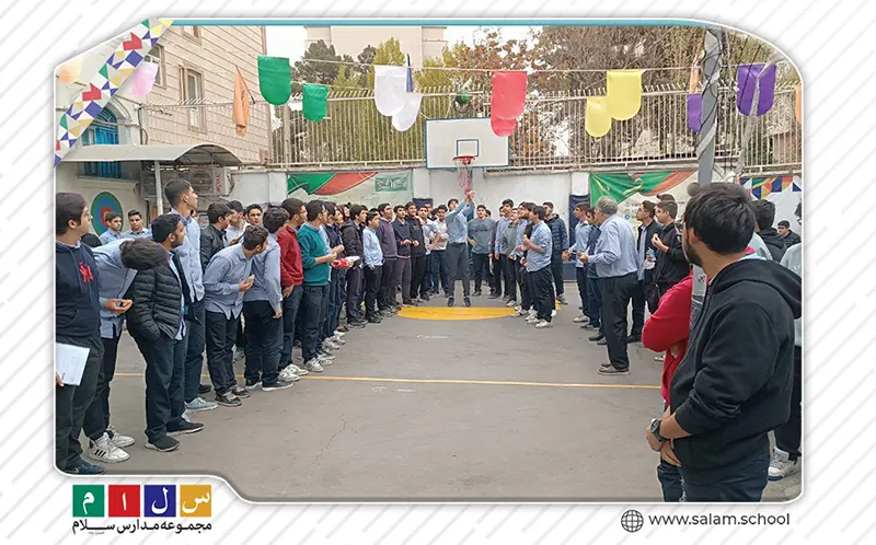 برگزارى مسابقات آمادگى جسمانى در دبيرستان سلام ايران زمين دوره دوم