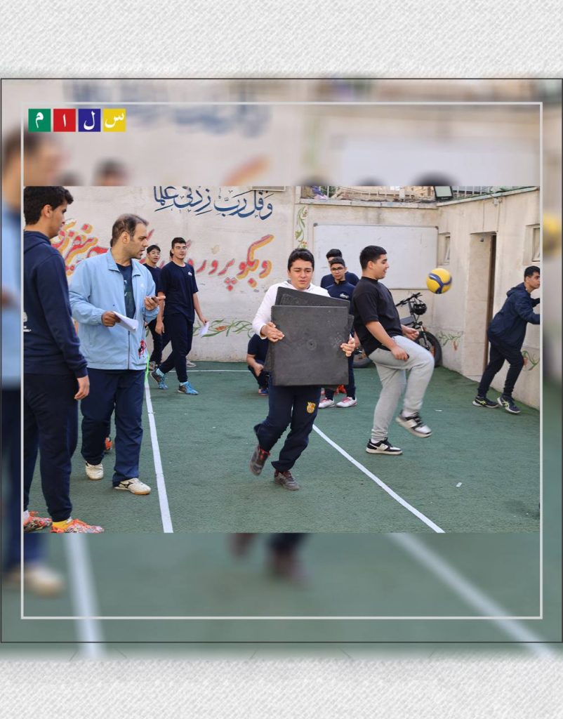 گزارش تصویری از ۱۳ آبان روز دانش آموز در مدرسه راهنمایی سلام تجریش