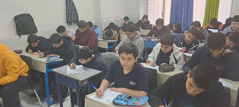 شروع آزمون های تشریحی مدارس برتر چهارشنبه ۱۴ آبان در مدرسه راهنمایی سلام تجریش