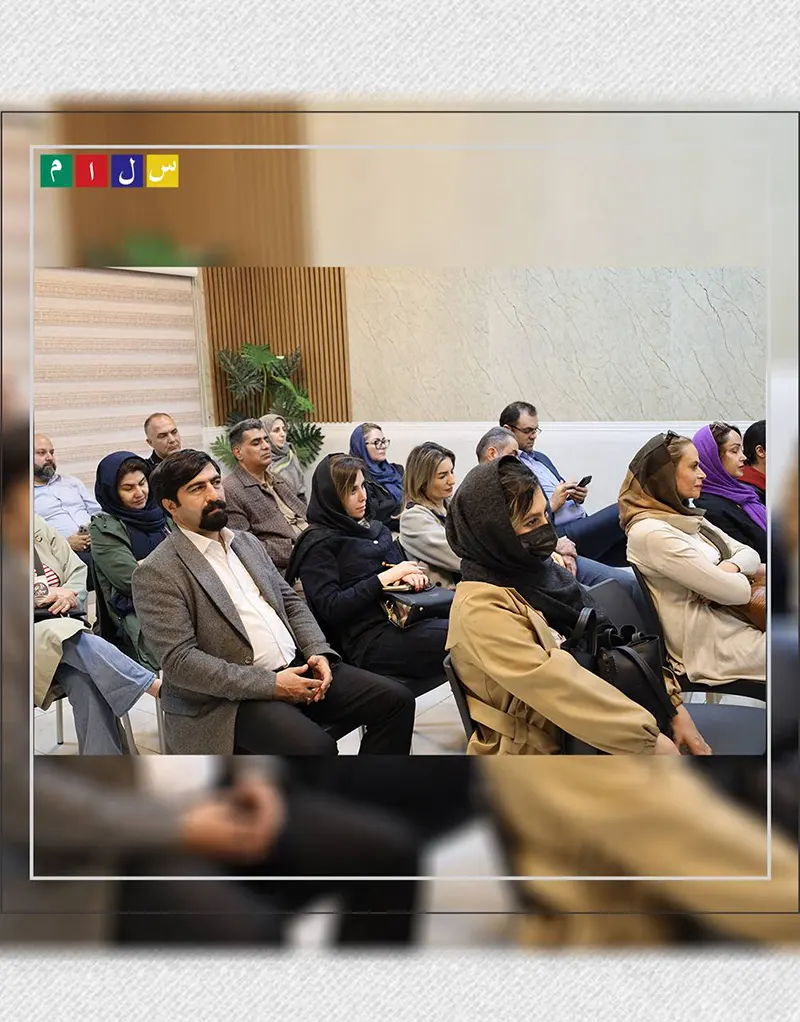 اولین جلسه آموزش خانواده سال تحصیلی ۱۴۰۵-۱۴۰۴ در مدرسه راهنمایی سلام تجریش