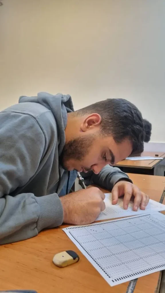 آزمون جامع مدارس برتر در دبیرستان سلام نجم الثاقب – گزارش تصویری