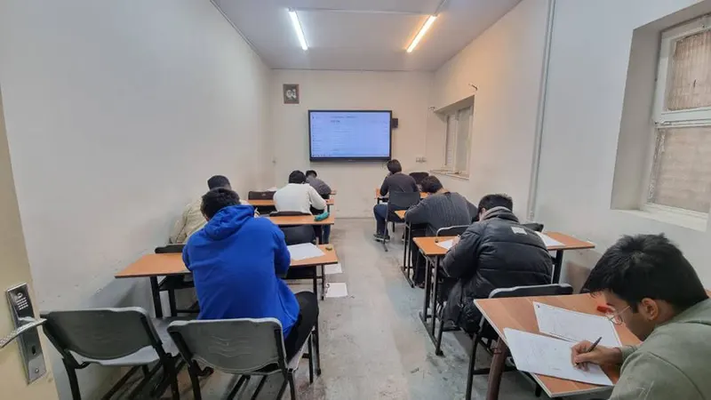 آزمون جامع مدارس برتر در دبیرستان سلام نجم الثاقب – گزارش تصویری