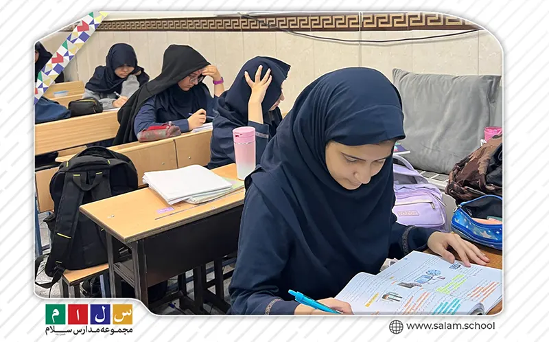 گزارش تصویری از اردو مطالعاتی عصر آذر ماه رشته ریاضی و تجربی در دبیرستان دوره دوم دخترانه سلام ونک