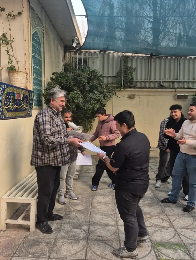 اهدای جوایز فرهنگی به دانشآموزان دبیرستان سلام نجمالثاقب