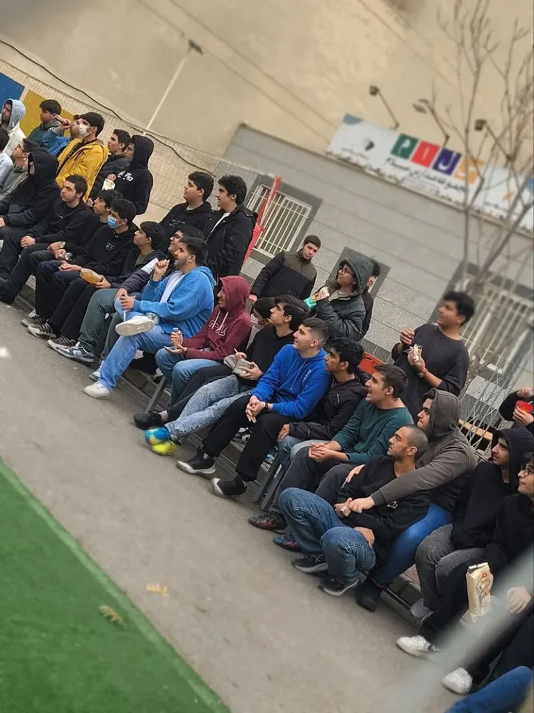 دیدار فوتبال نوشمک سازان و فولاد سیتی در جام قهرمانان دبیرستان سلام شهید زین الدین