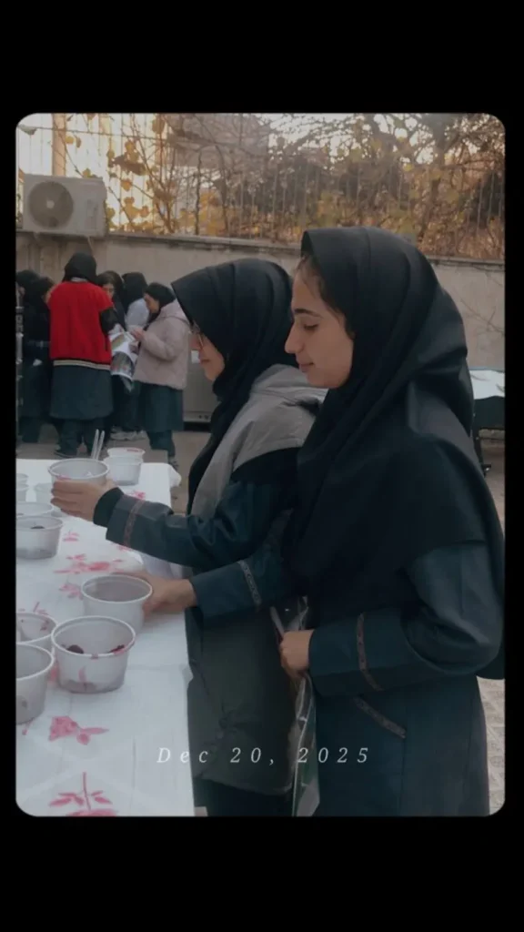 حفظ سنت یلدا به سبک دختران ونک در دبیرستان دخترانه دوره دوم سلام ونک