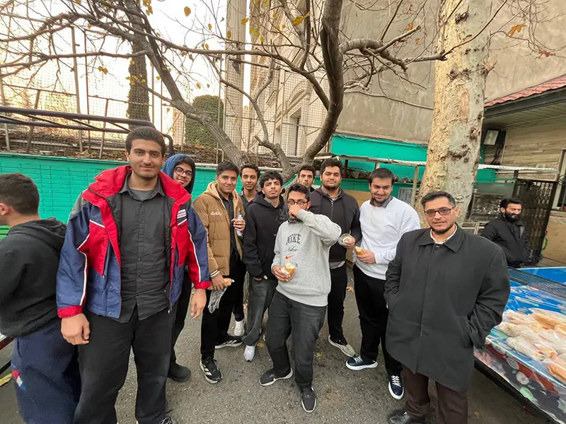 پذیرایی عصرانه اردوی مطالعاتی دی ماه پایه دوازدهم دوره ۲۲ دبیرستان سلام تجریش