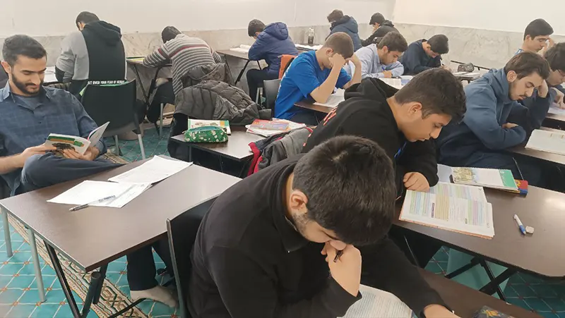 اردو مطالعاتی پایه دوازدهم دبیرستان سلام ایران زمین جمعه ۵ دی ماه