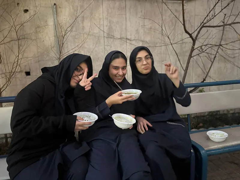 برگزاری اردو مطالعاتی پایه دوازدهم در دبیرستان دوره دوم دخترانه سلام ونک