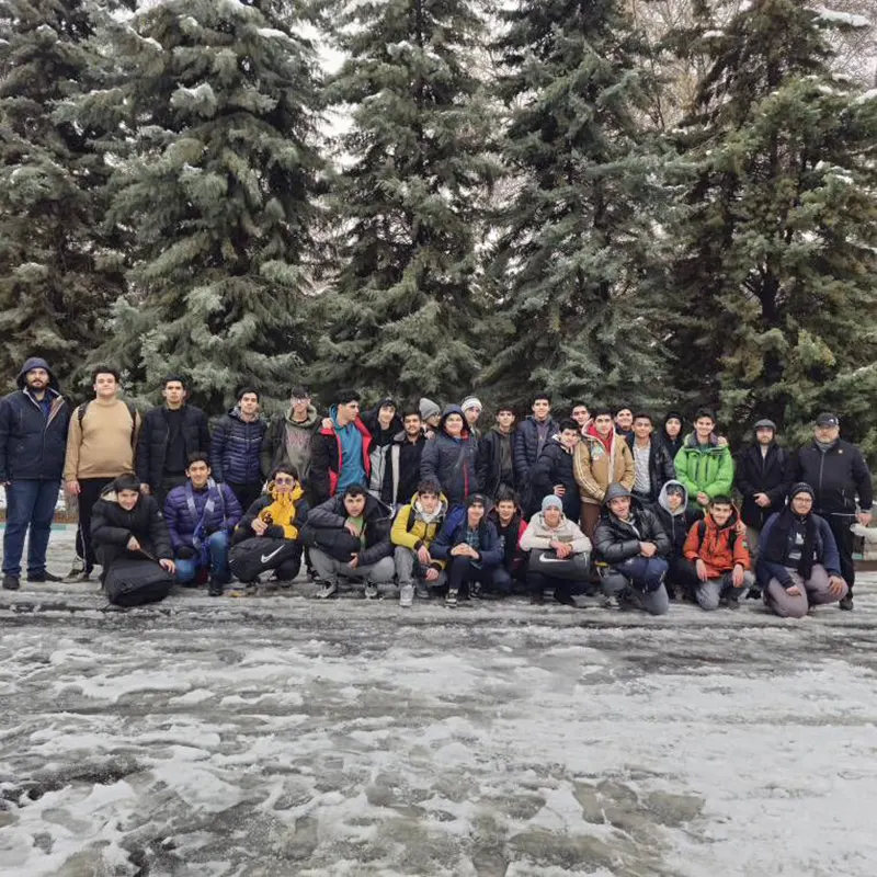 اردوی تفریحی زمستانی برفبازی دبیرستان سلام نجمالثاقب