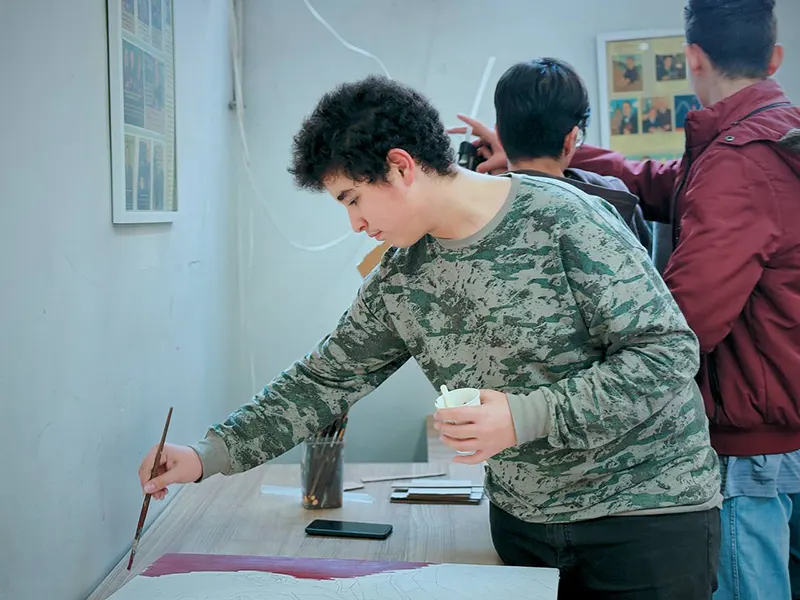 آمادگی و تکمیل کارهای فرهنگی و هنری بچههای صادقیه برای سیزدهمین جشنواره اسوه حسنه و جشنواره فردا