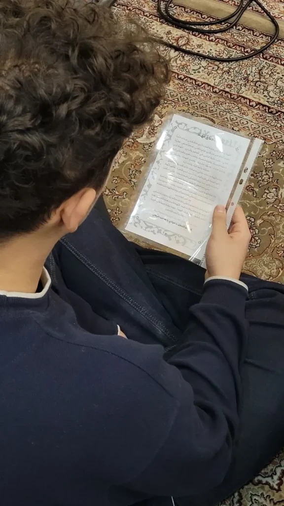 برگزاری باشکوه مراسم قرائت دعای عهد و جشن مهدویت در دبیرستان شهید زینالدین