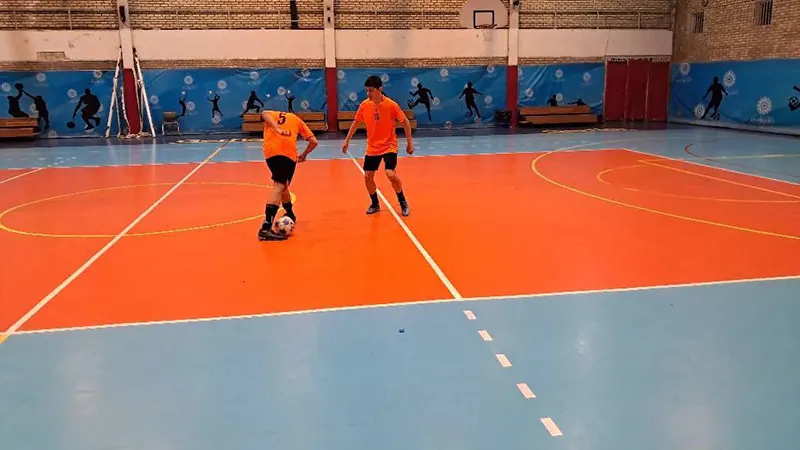 آخرین تمرینات تیمهای ورزشی دبیرستان جهت حضور پرقدرت در مسابقات ورزشی سلام اسپورت دبیرستان سلام شهید زینالدین