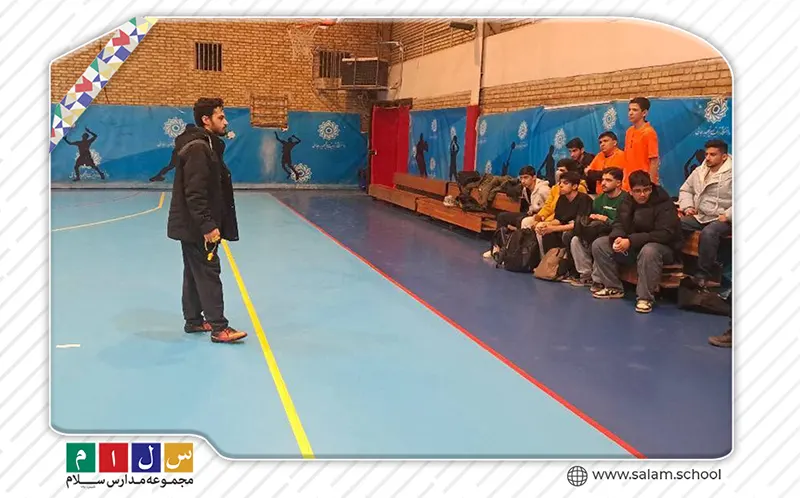 آخرین تمرینات تیم‌های ورزشی دبیرستان جهت حضور پرقدرت در مسابقات ورزشی سلام اسپورت دبیرستان سلام شهید زین‌الدین