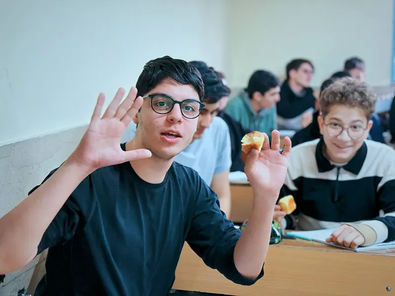 دبیرستان سلام صادقیه دوره دوم میزبان جشن و پذیرایی دانش آموزان به مناسبت نیمه شعبان