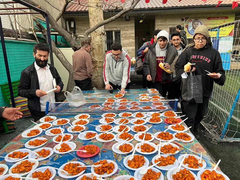پذیرایی عصرانه اردوی مطالعاتی دی ماه پایه دوازدهم دوره ۲۲ در دبیرستان سلام تجریش