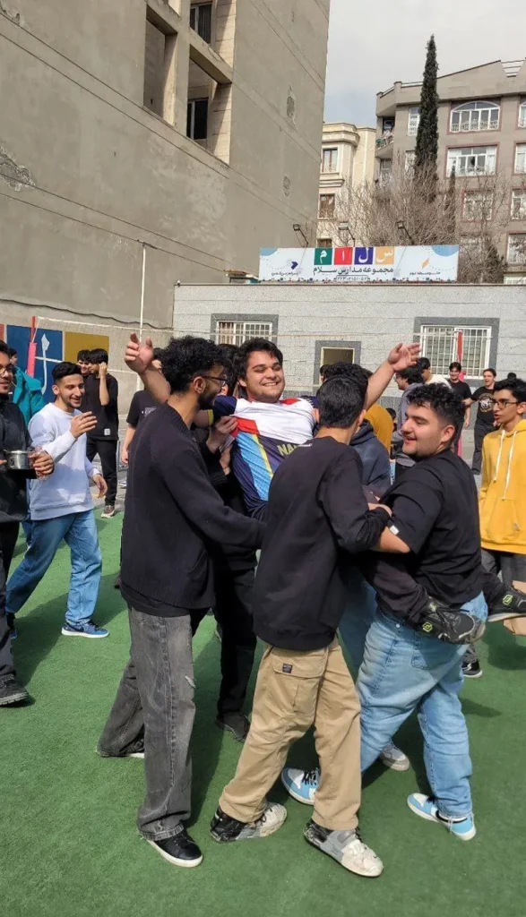 گزارش تصویری فینال و اختتامیه جام قهرمانان دبیرستان سلام شهید زین الدین