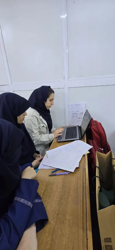 کلاس های پژوهشی ویژه زمستان 1404 در دبیرستان دوره دوم دخترانه سلام ونک برگزار می شود