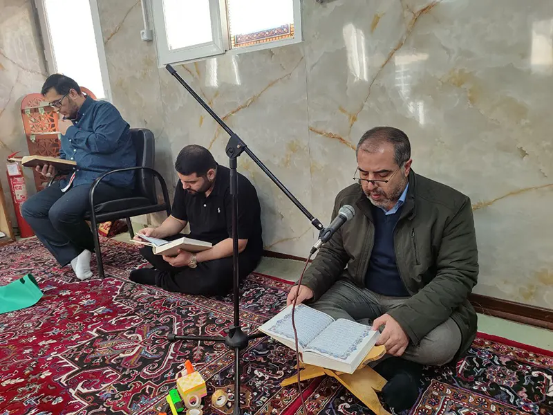 برگزاری جلسه قرائت قرآن روز چهارم ماه مبارک رمضان در دبیرستان سلام تجریش