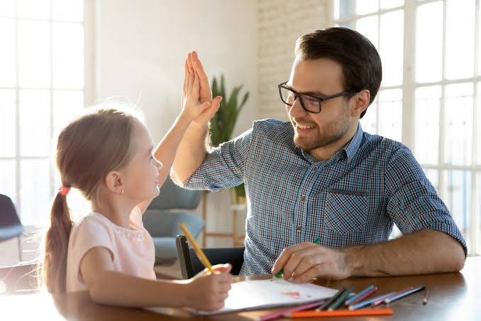 تشویق کودک بدون جایزه