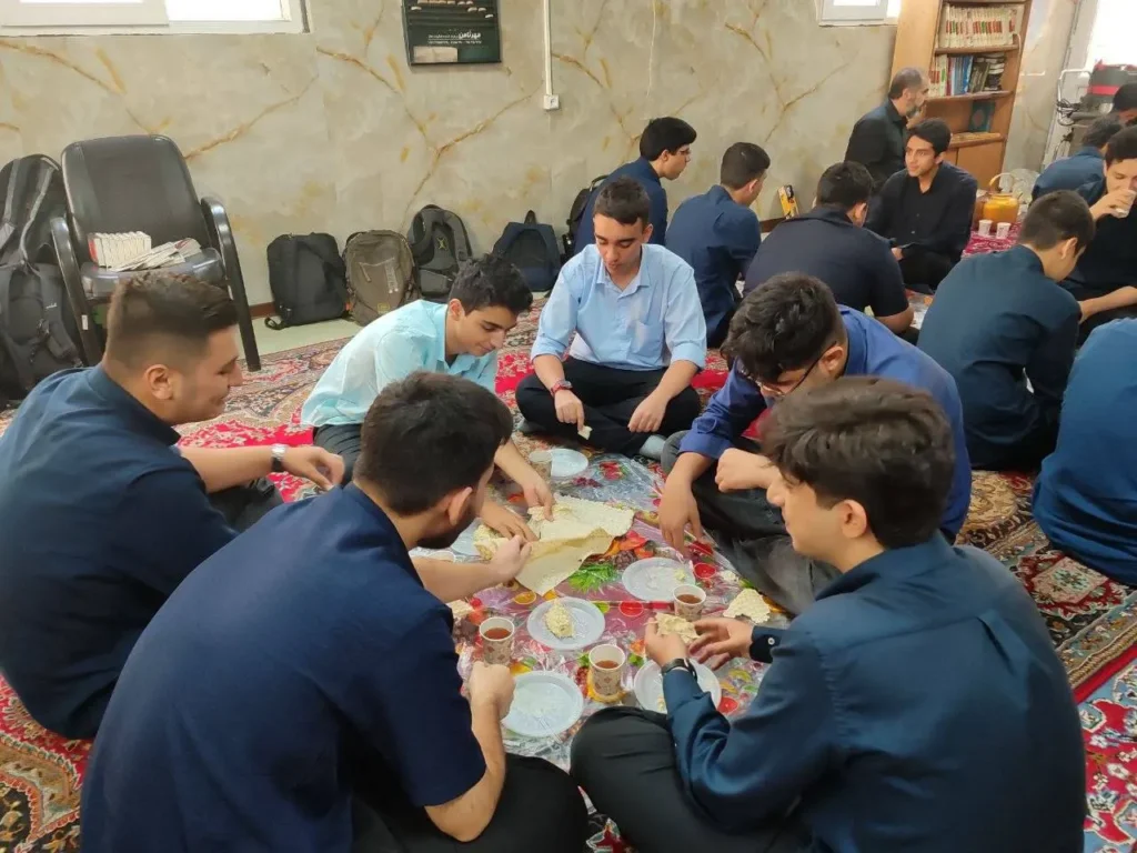 برگزاری مراسم زیارت عاشورا و عزاداری اربعین در دبیرستان سلام تجریش