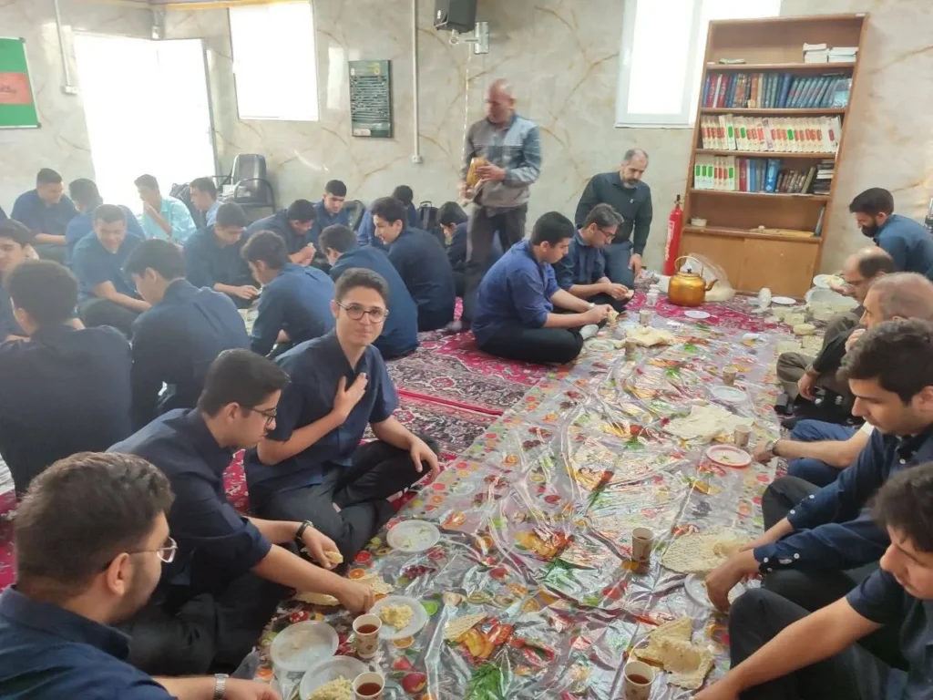 برگزاری مراسم زیارت عاشورا و عزاداری اربعین در دبیرستان سلام تجریش