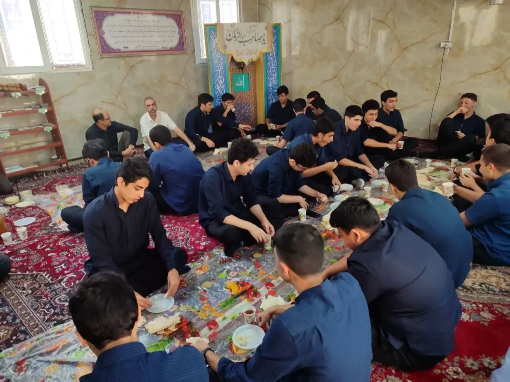 برگزاری مراسم زیارت عاشورا و عزاداری اربعین در دبیرستان سلام تجریش