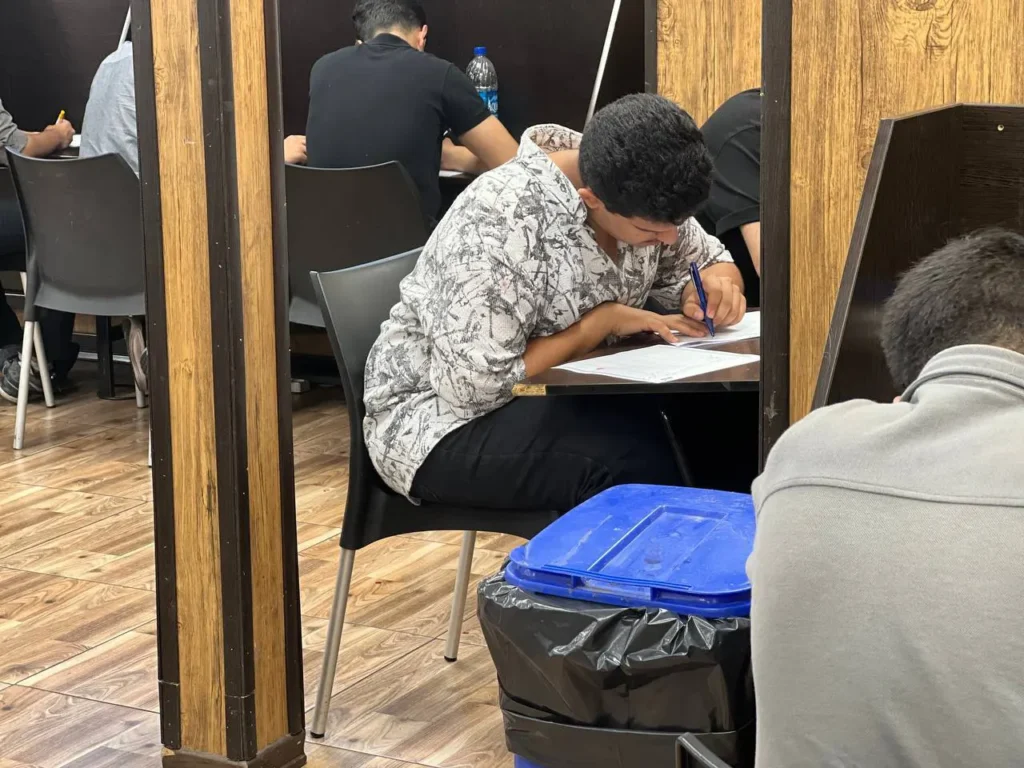 برگزاری آزمون جامع شماره ۱ مدارس برتر دبیرستان سلام تجریش