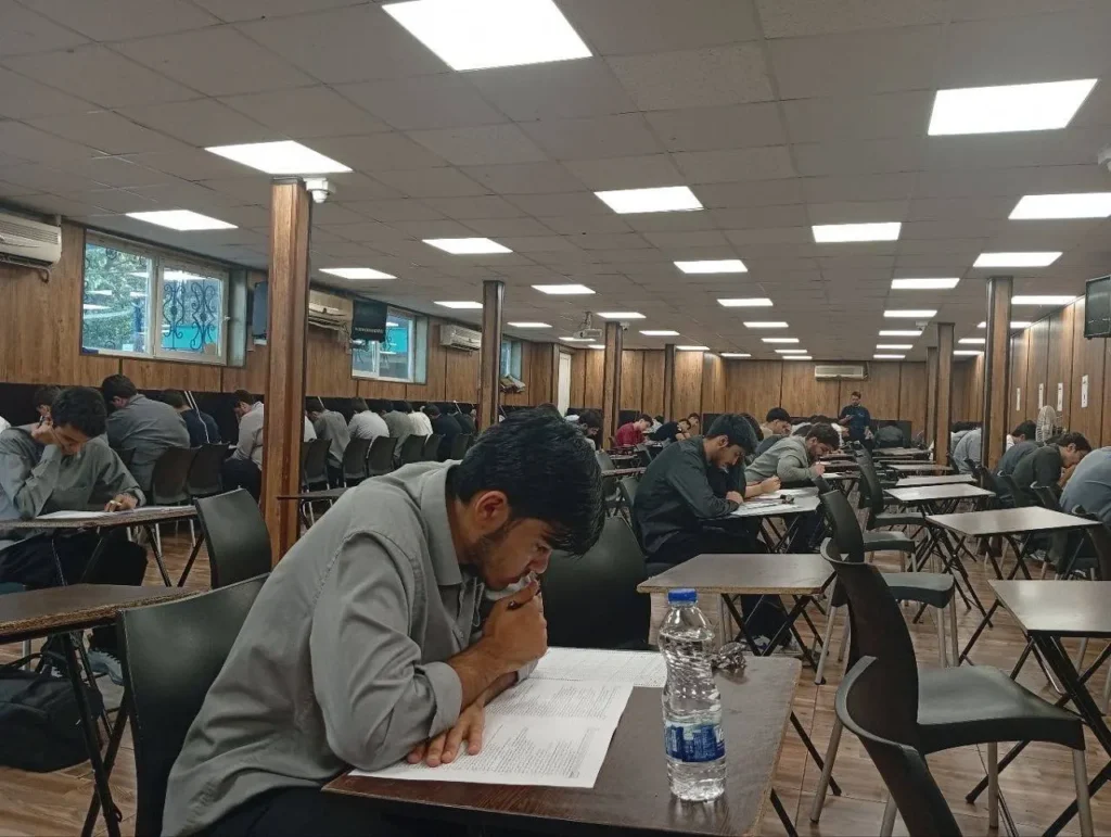 برگزاری آزمون جامع شماره ۱ مدارس برتر دبیرستان سلام تجریش