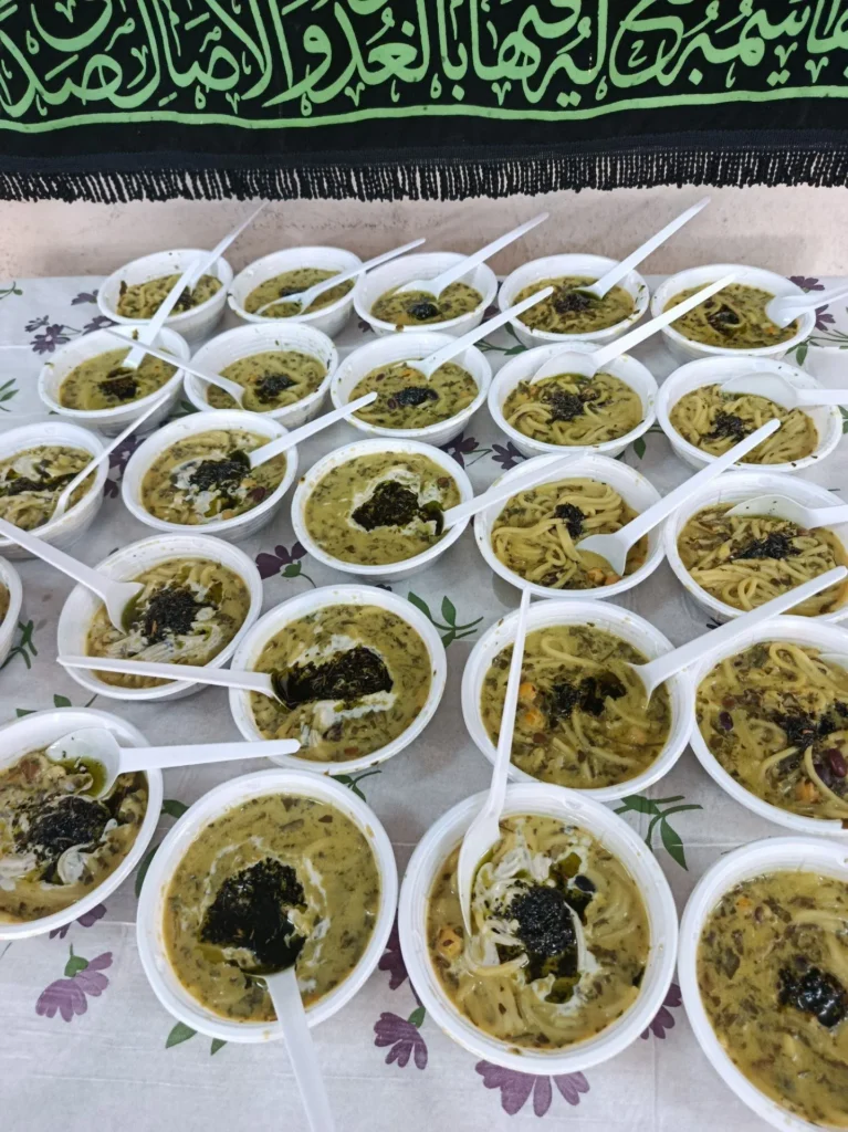 برپایی ایستگاه صلواتی به مناسبت ایام پایانی ماه صفر در دبیرستان دخترانه سلام رسالت