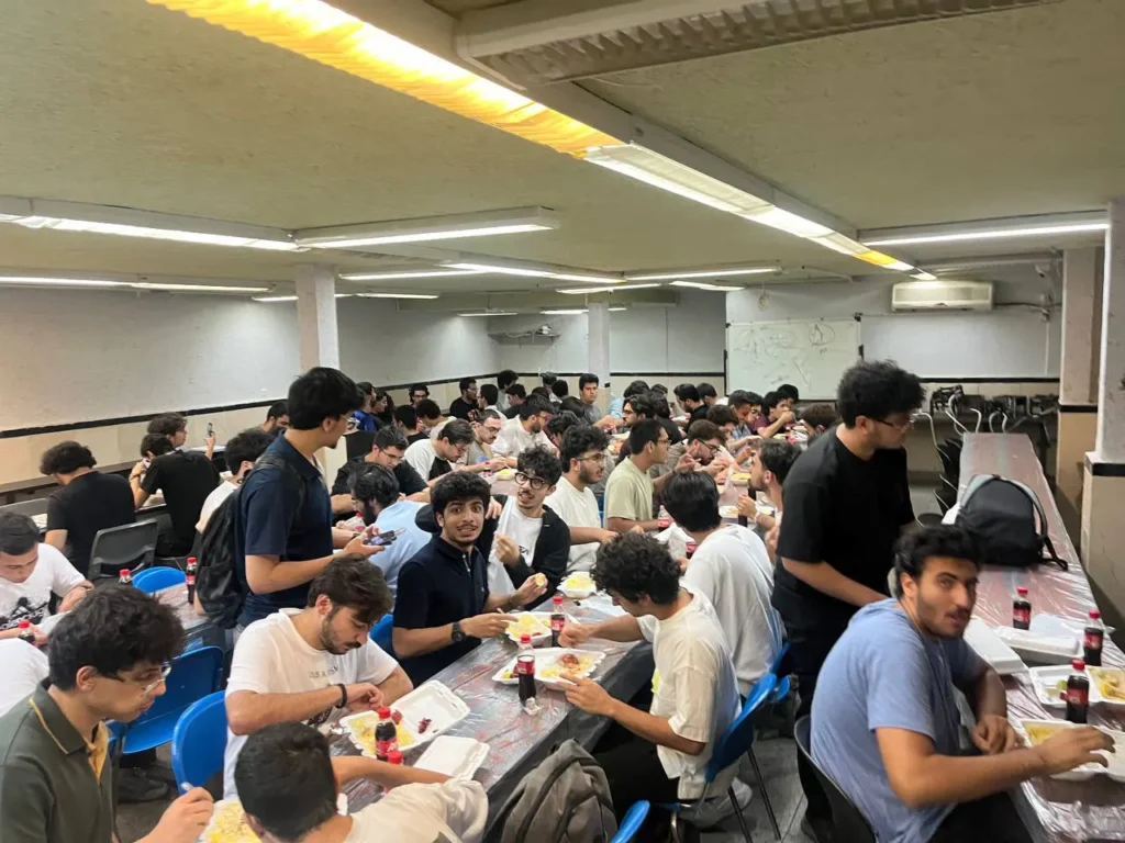 شام آخر دوازدهمیهای دوره ۲۲ دبیرستان سلام تجریش