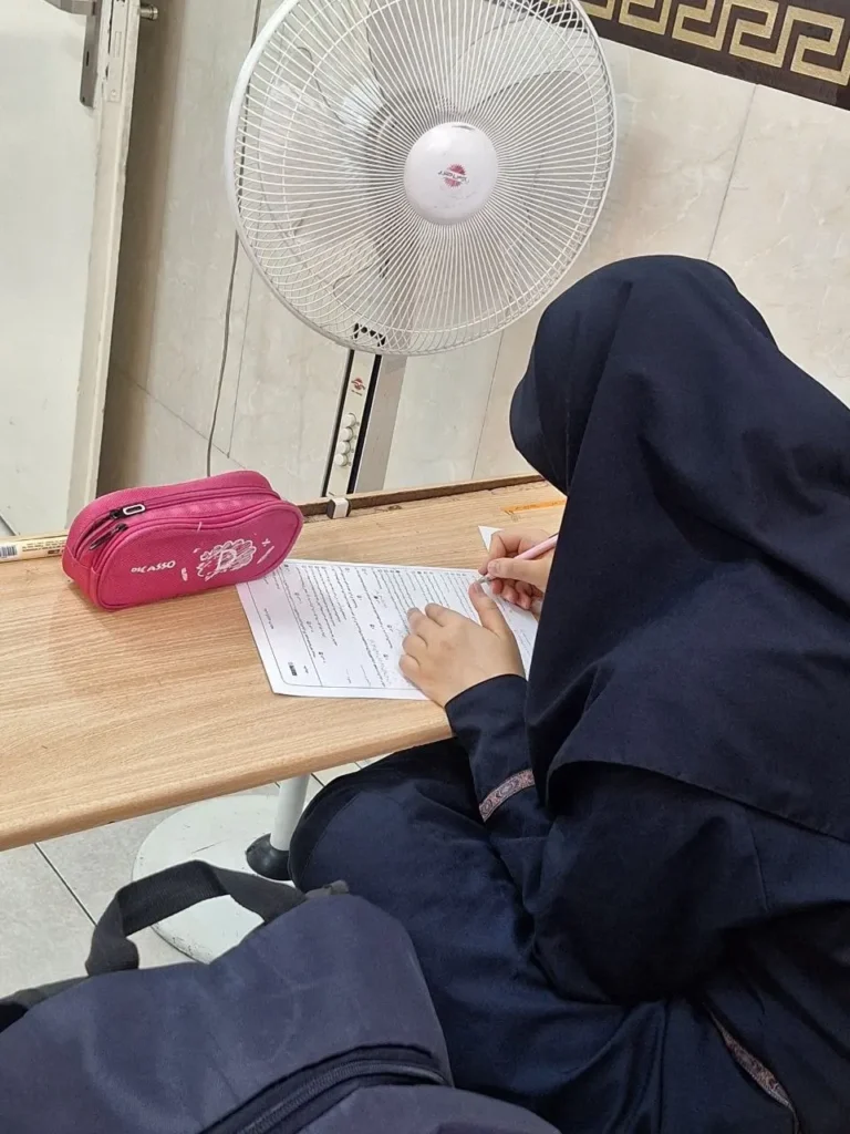 آزمون صبحگاه دبیرستان دخترانه سلام ونک