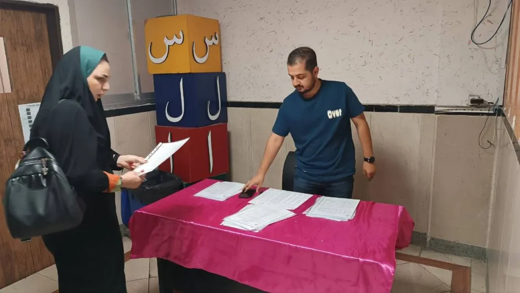 توزیع کارنامههای داخلی صفر در دبیرستان سلام تجریش