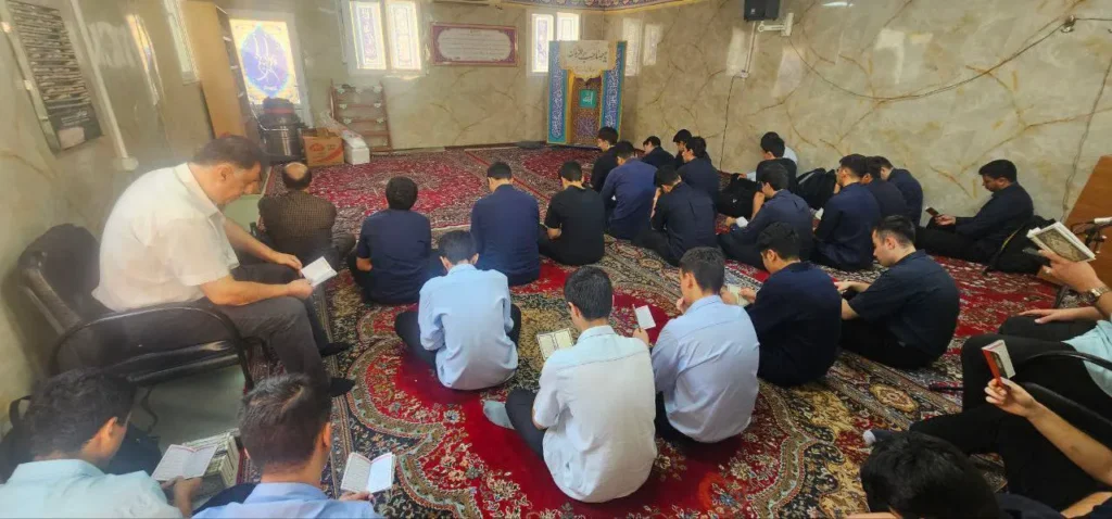 برگزاری مراسم زیارت عاشورا و پذیرایی صبحانه در دبیرستان سلام تجریش