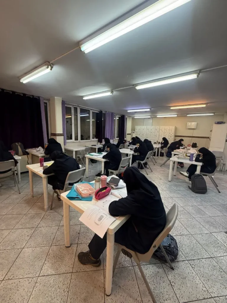 گزارش تصویری اردوی مطالعاتی کنکور ۱۴۰۶ در دبیرستان دخترانه سلام ونک