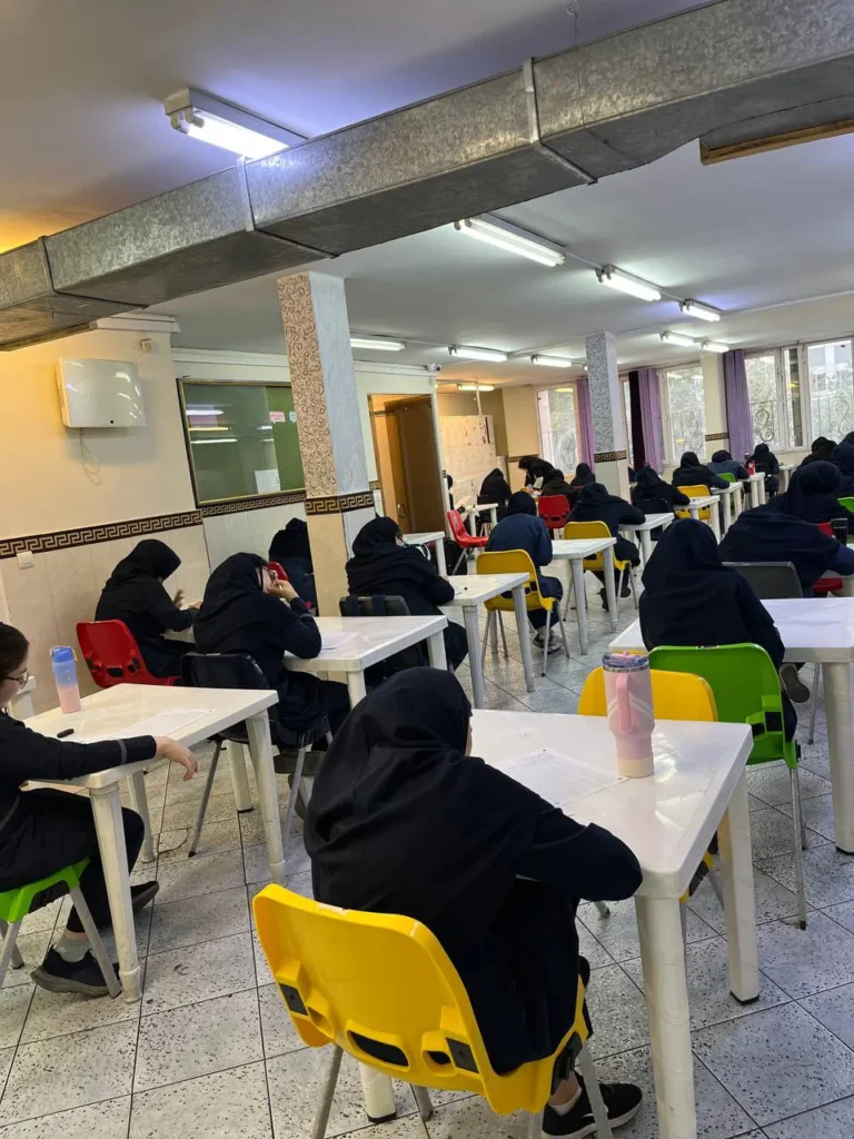 برگزاری پیش آزمون جامع مرحله دوم نشانه در دبیرستان دخترانه سلام ونک