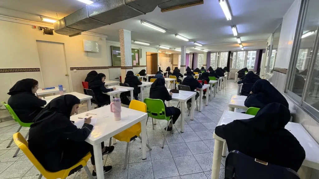 برگزاری پیش آزمون جامع مرحله دوم نشانه در دبیرستان دخترانه سلام ونک