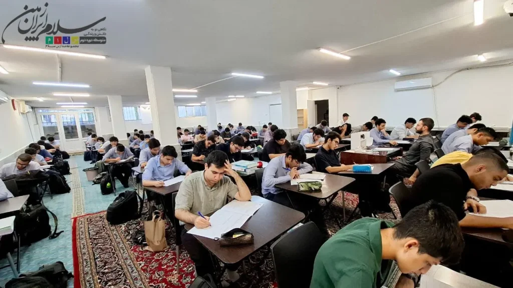 آغاز پرقدرت آزمونهای تشریحی پایه دوازدهم در دبیرستان سلام ایران زمین