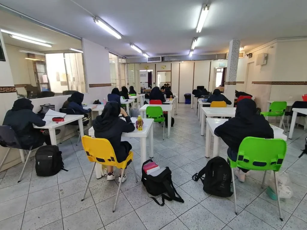 گزارش تصویری اردوی مطالعاتی کنکور ۱۴۰۶ در دبیرستان دخترانه سلام ونک