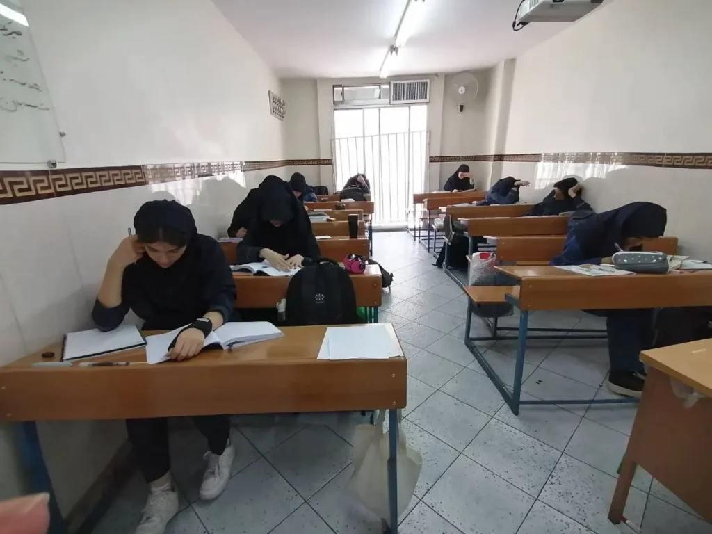 گزارش تصویری اردوی مطالعاتی کنکور ۱۴۰۶ در دبیرستان دخترانه سلام ونک