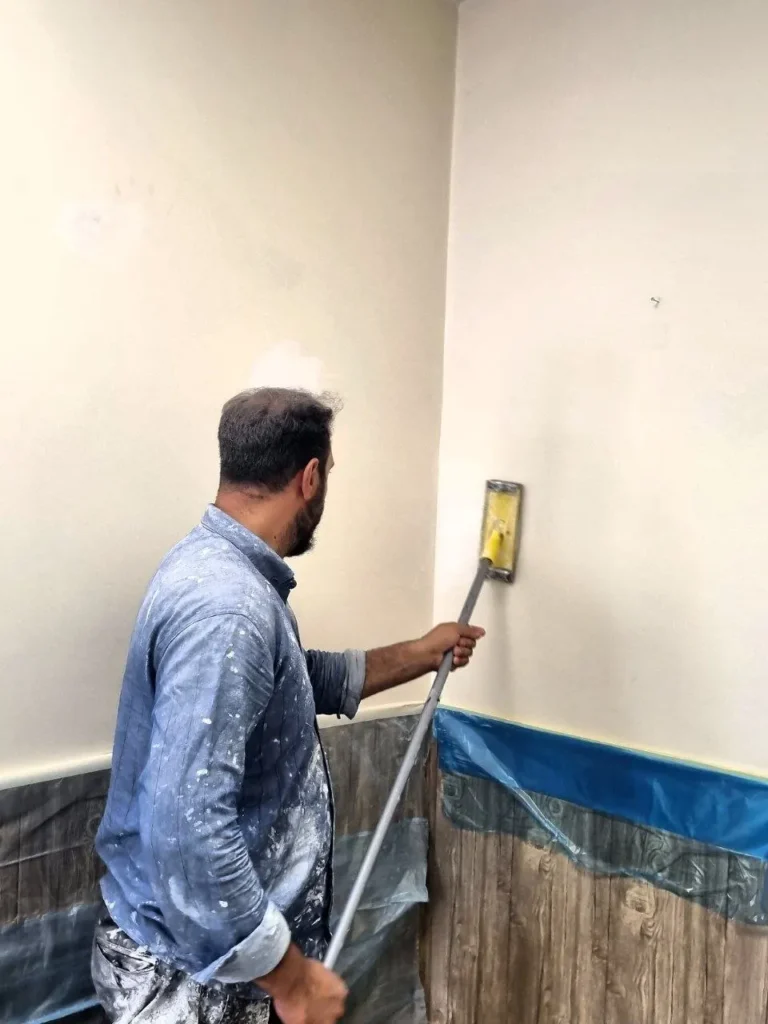 آمادهسازی و زیباسازی دبیرستان سلام شهید زینالدین برای آغاز سال تحصیلی