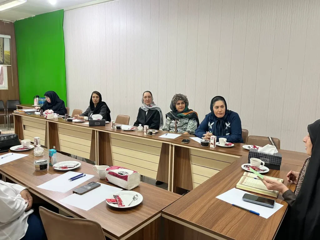 همدلی خانه و مدرسه؛ برگزاری اولین جلسه انجمن اولیا و مربیان سلام فرمانیه