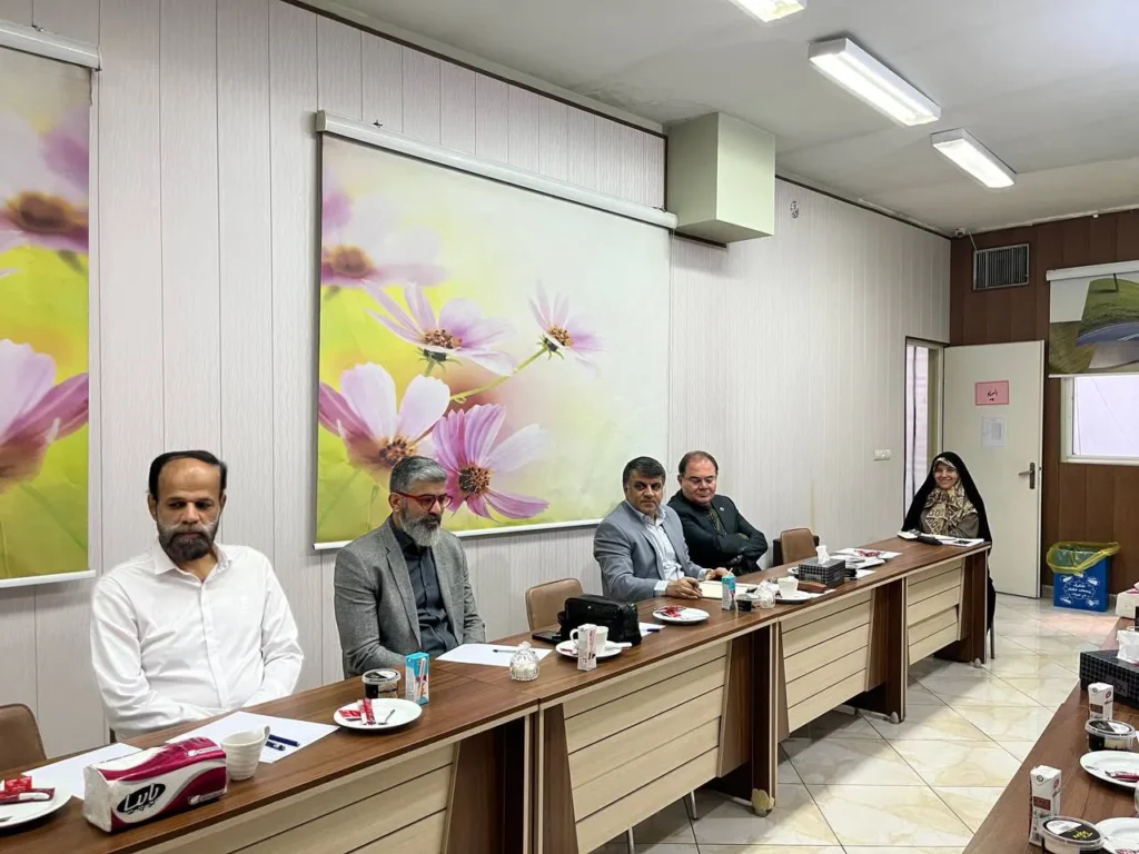 همدلی خانه و مدرسه؛ برگزاری اولین جلسه انجمن اولیا و مربیان سلام فرمانیه