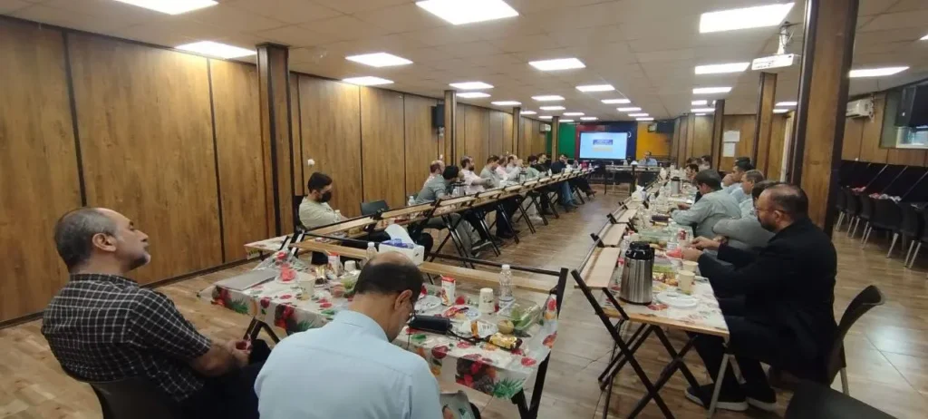 برگزاری جلسه دبیران پایه‌های دهم و یازدهم در دبیرستان سلام تجریش