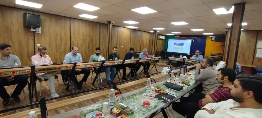 برگزاری جلسه دبیران پایه‌های دهم و یازدهم در دبیرستان سلام تجریش