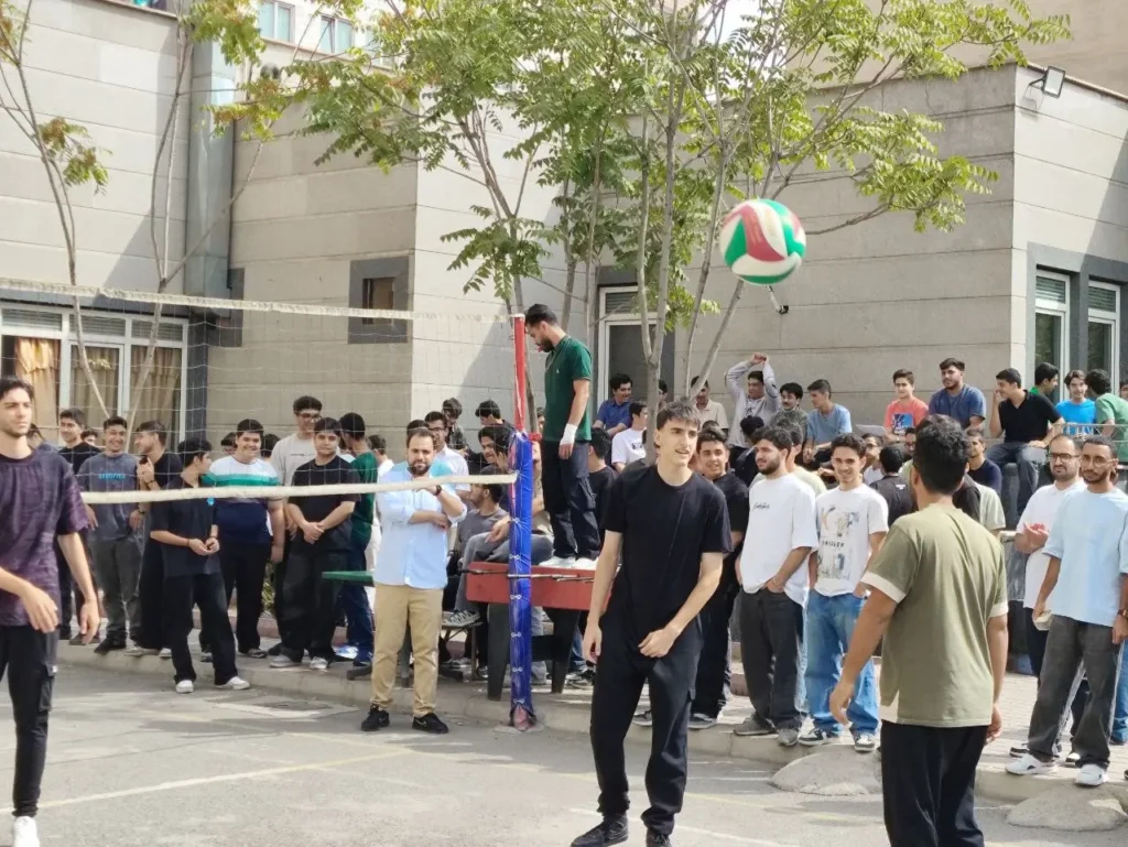 سومین بازی گروهی جام قهرمانان والیبال دبیرستان سلام شهید زین الدین