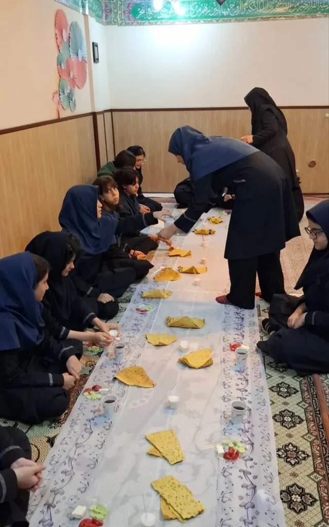 قرار عاشقانه با امام حسین (ع)؛ مراسم زیارت عاشورا و صبحانه در سلام رسالت